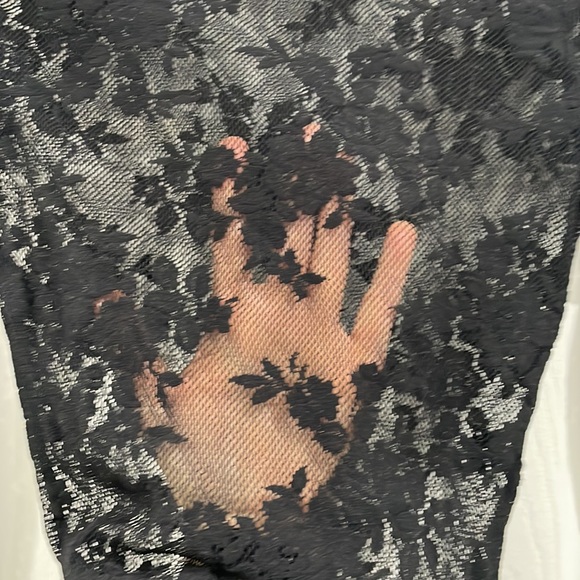 Heart Moon Star black lace long sleeve top size Small - Picture 3 of 6